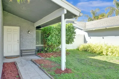 967 NW 89th Avenue Plantation FL 33324