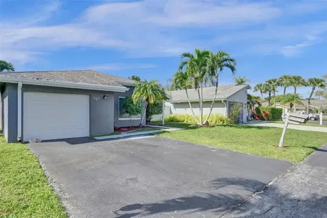 967 NW 89th Avenue Plantation FL 33324