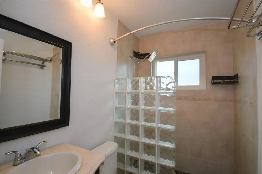 960 NW 49th Street Deerfield Beach FL 33064
