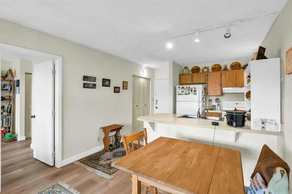 2701 Riverside Drive Coral Springs FL 33065