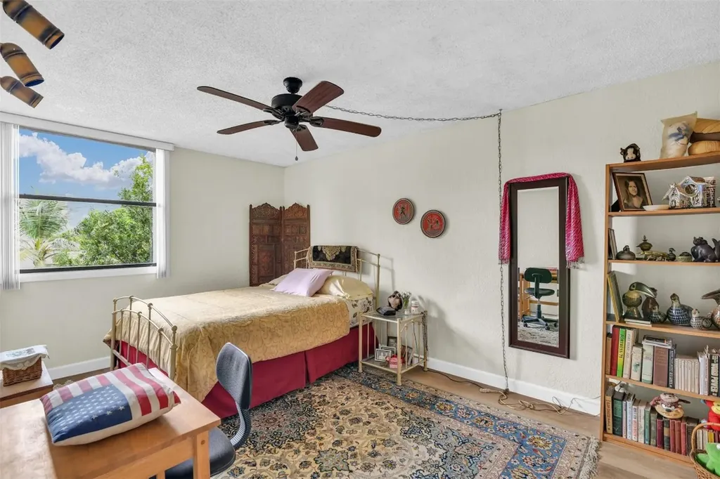 2701 Riverside Drive Coral Springs FL 33065