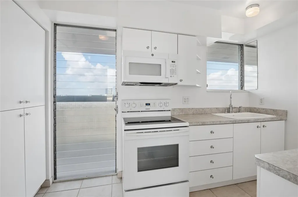 1900 S Ocean Drive Fort Lauderdale FL 33316