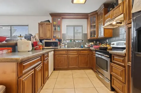 4024 NW 23rd Court Miami FL 33142