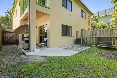 4024 NW 23rd Court Miami FL 33142