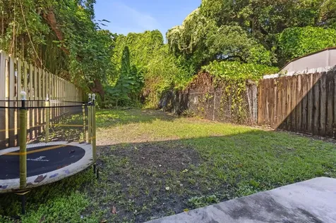 4024 NW 23rd Court Miami FL 33142