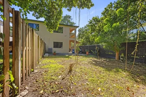 4024 NW 23rd Court Miami FL 33142