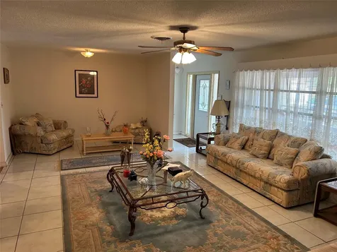 Lauderdale Lakes FL 33319