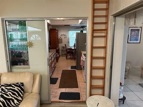 Lauderdale Lakes FL 33319