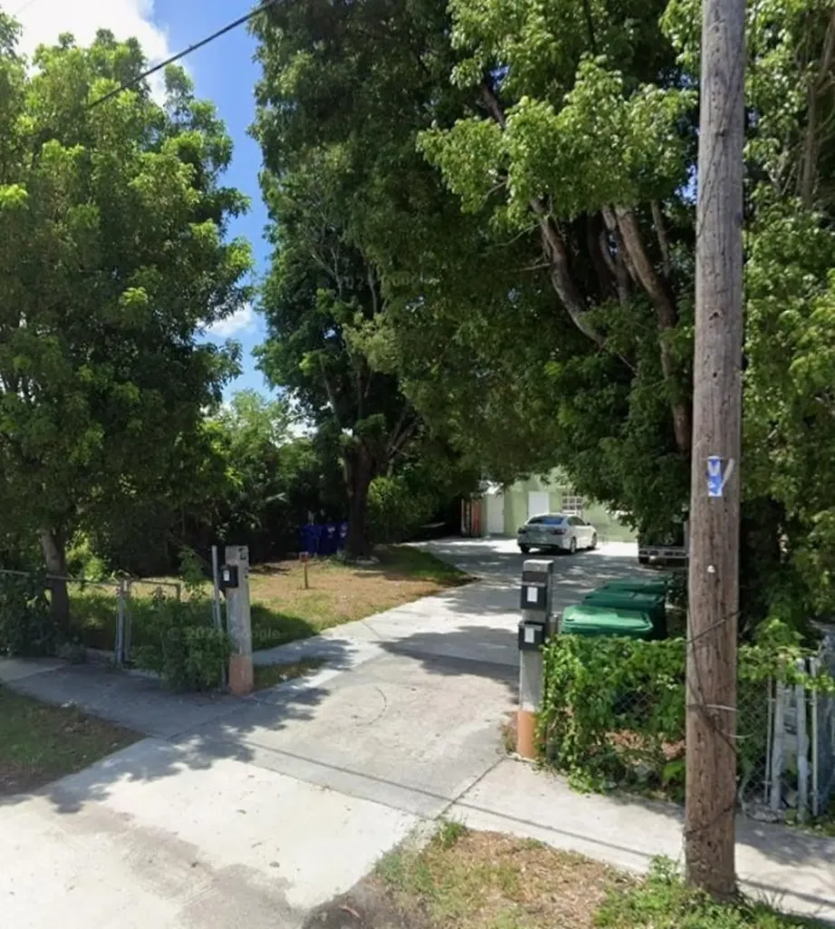 773 NW 34th Street Miami FL 33127