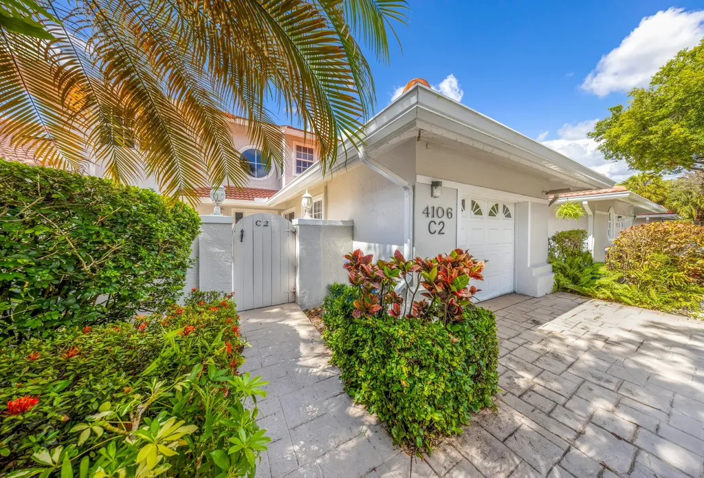 4106 Carriage Drive Pompano Beach FL 33069