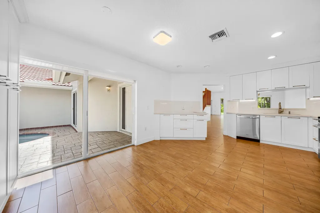 4106 Carriage Drive Pompano Beach FL 33069