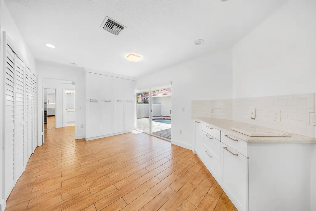 4106 Carriage Drive Pompano Beach FL 33069