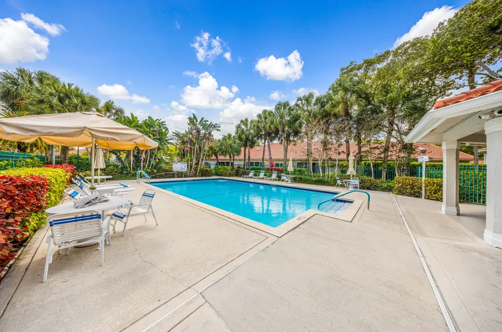 4106 Carriage Drive Pompano Beach FL 33069