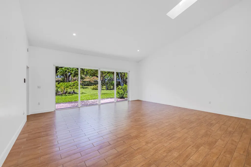 4106 Carriage Drive Pompano Beach FL 33069