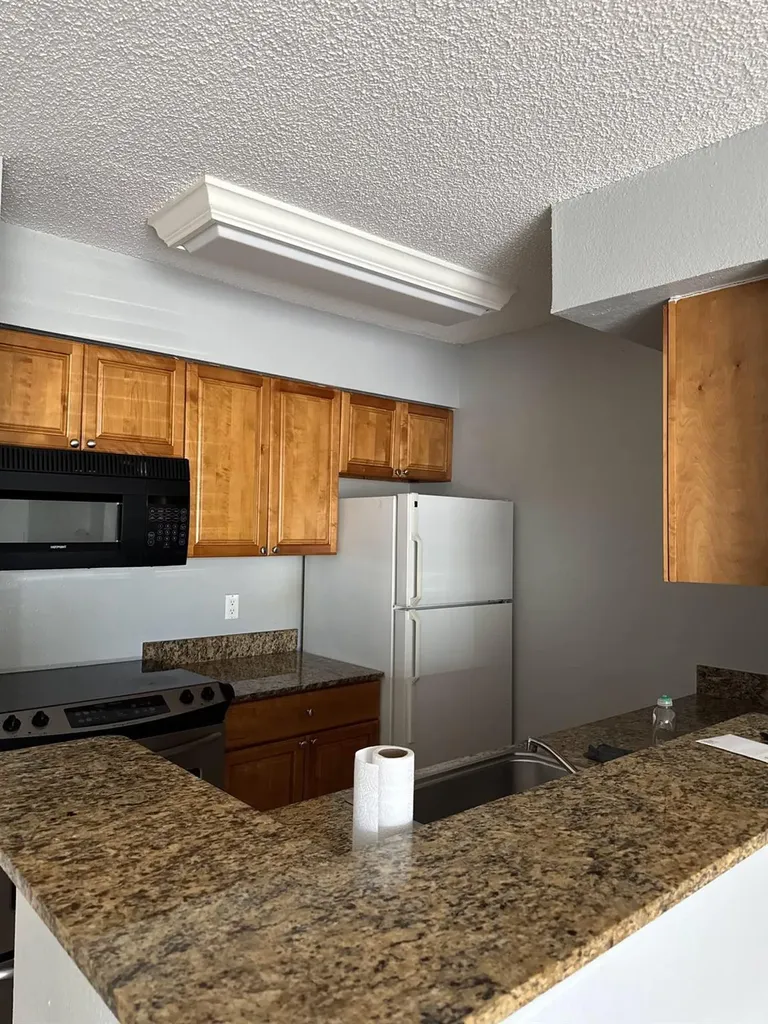 2866 S University Drive Davie FL 33328