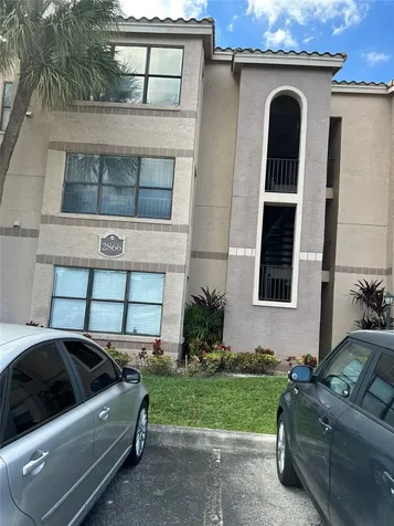 2866 S University Drive Davie FL 33328