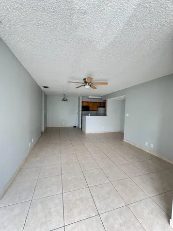 2866 S University Drive Davie FL 33328