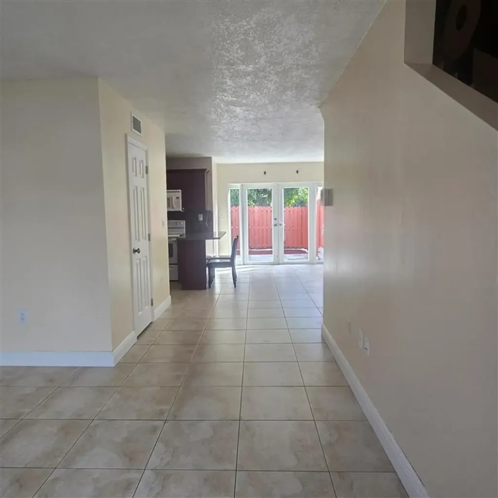 3680 SW 59 Avenue Davie FL 33314