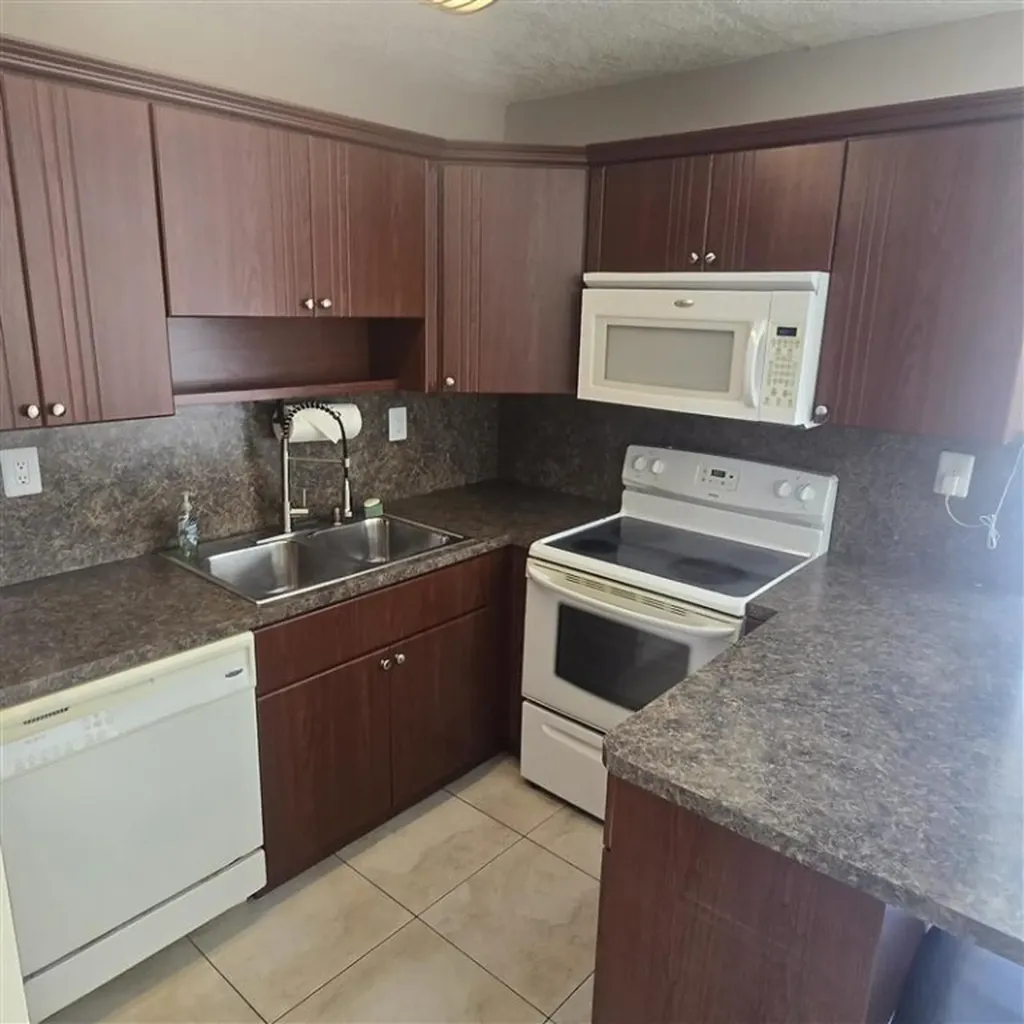 3680 SW 59 Avenue Davie FL 33314