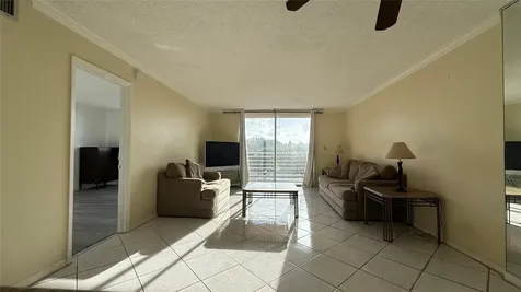 406 NW 68th Avenue Plantation FL 33317
