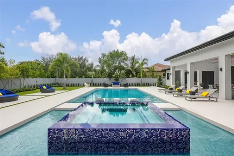 5824 NW 79th Way Parkland FL 33067