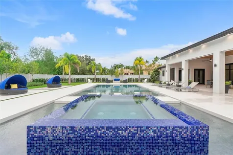 5824 NW 79th Way Parkland FL 33067