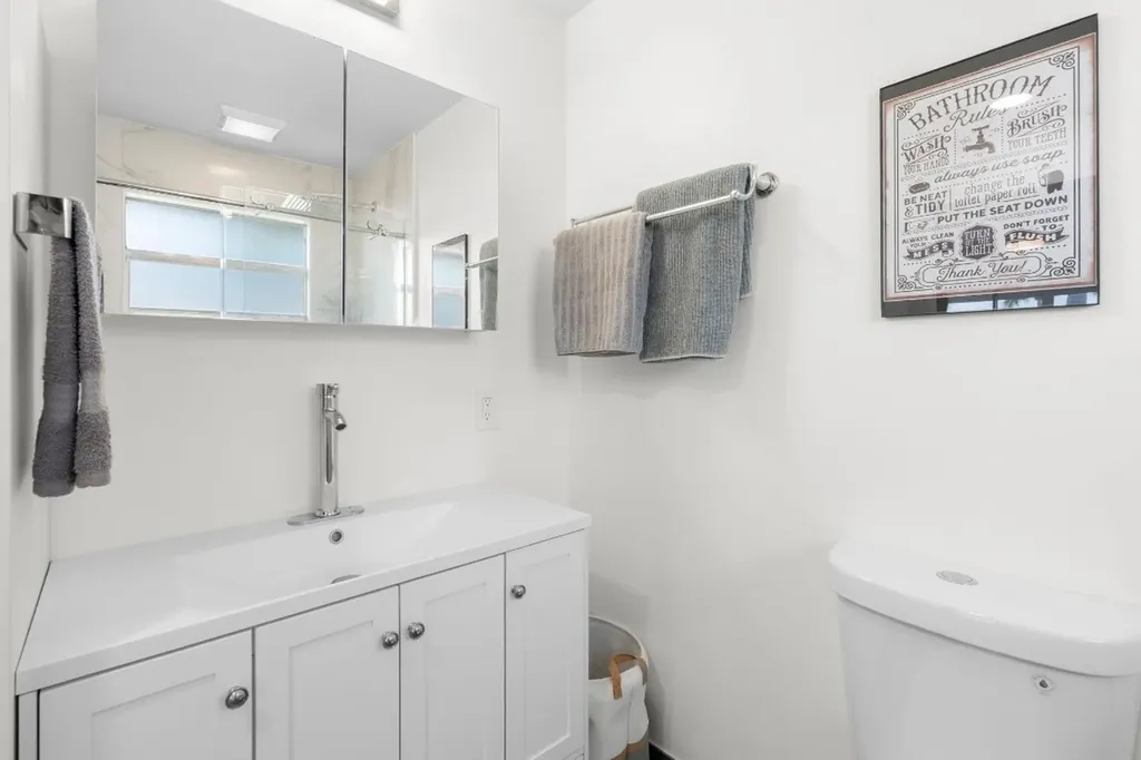 189 Brittany D Delray Beach FL 33446