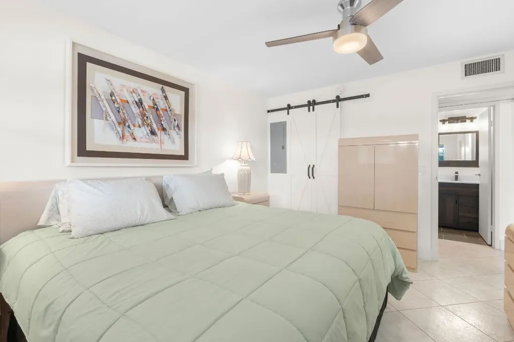 189 Brittany D Delray Beach FL 33446