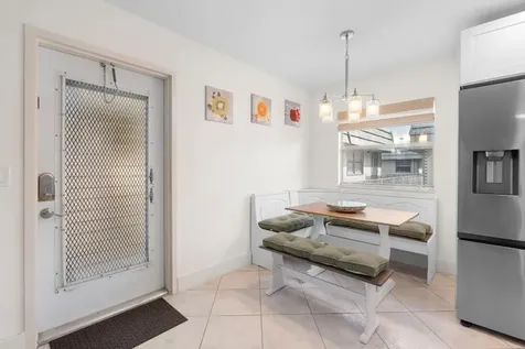 189 Brittany D Delray Beach FL 33446