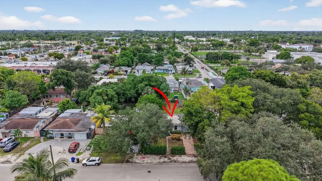 1141 SW 25th Avenue Fort Lauderdale FL 33312