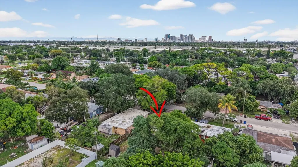 1141 SW 25th Avenue Fort Lauderdale FL 33312