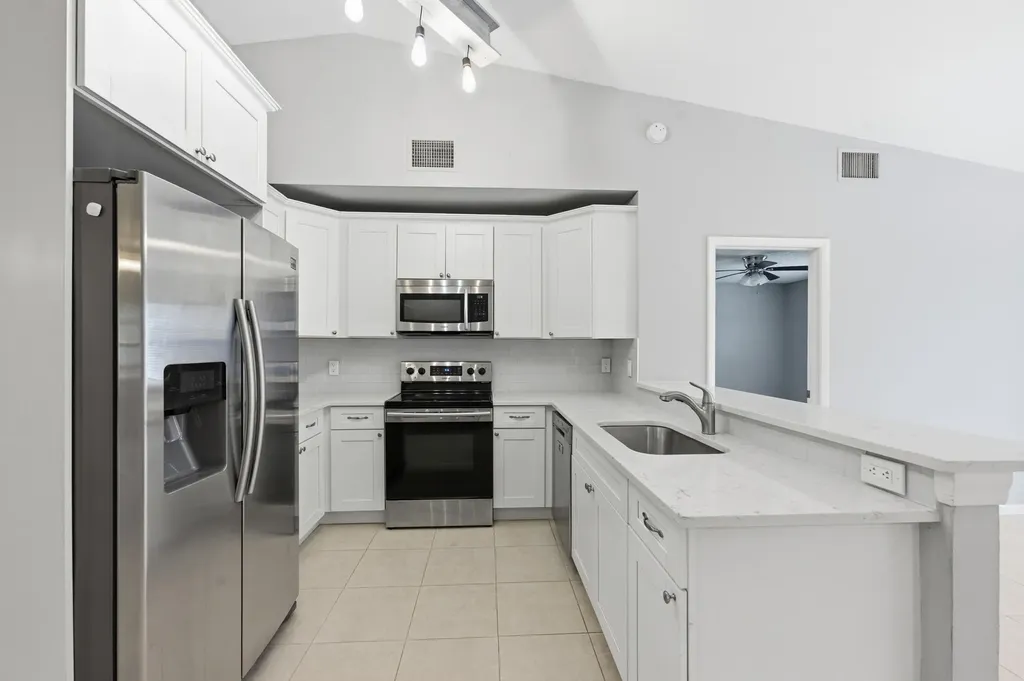 5067 Canal Circle E Lake Worth FL 33467