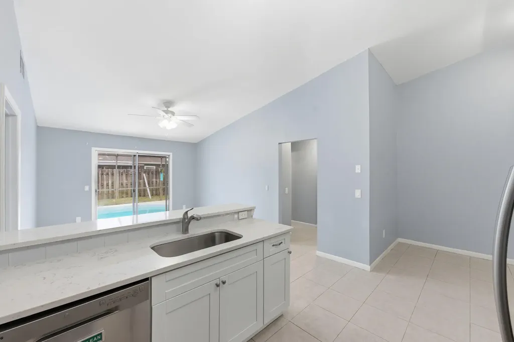 5067 Canal Circle E Lake Worth FL 33467