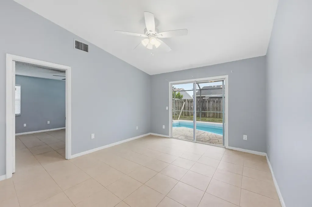 5067 Canal Circle E Lake Worth FL 33467