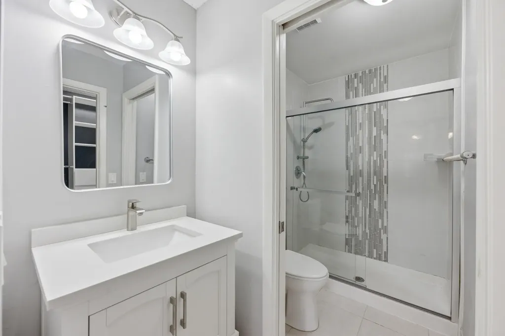 5067 Canal Circle E Lake Worth FL 33467