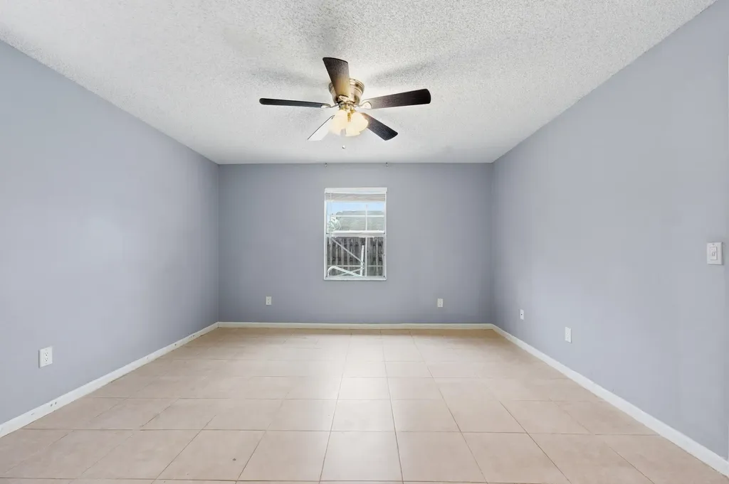 5067 Canal Circle E Lake Worth FL 33467
