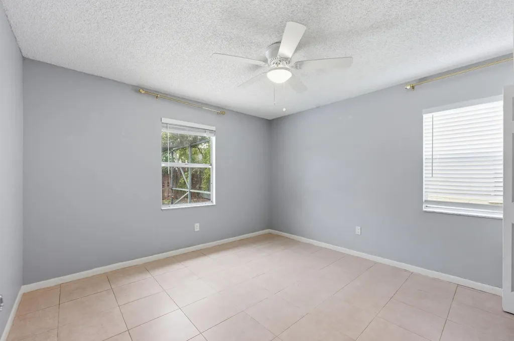 5067 Canal Circle E Lake Worth FL 33467