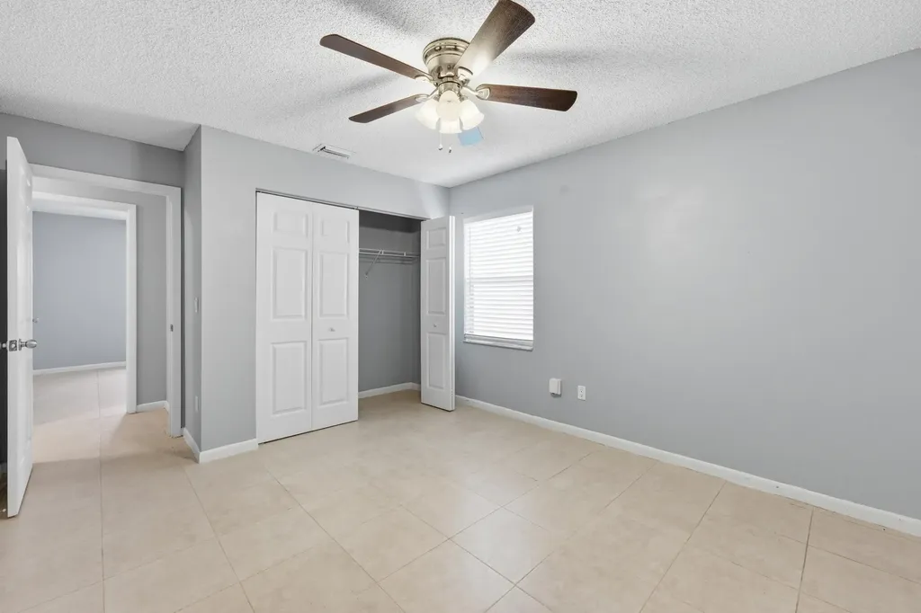 5067 Canal Circle E Lake Worth FL 33467