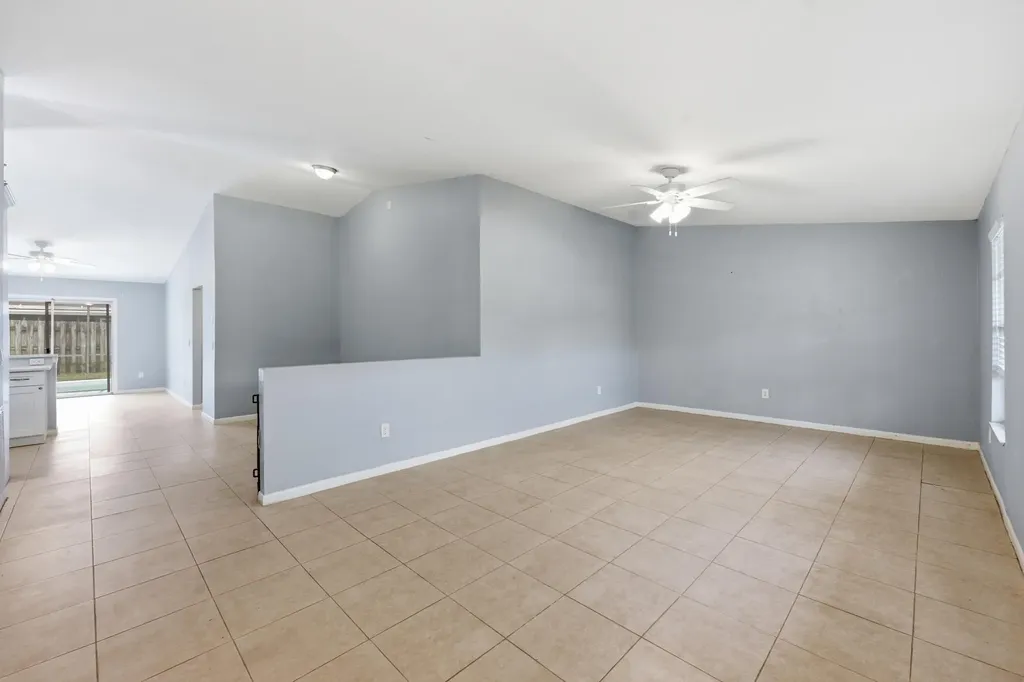 5067 Canal Circle E Lake Worth FL 33467