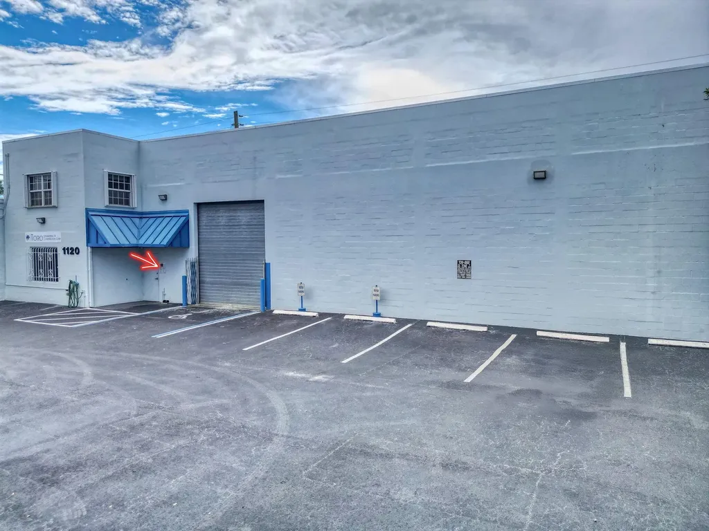 1120 NW 54th Street Fort Lauderdale FL 33309