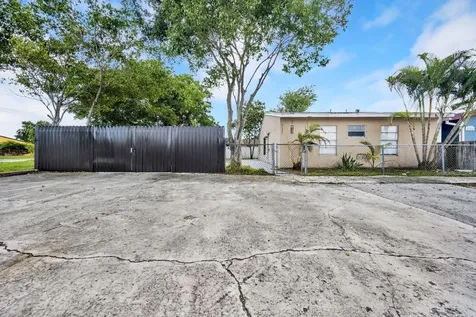 21357 NW 39th Avenue Miami Gardens FL 33055