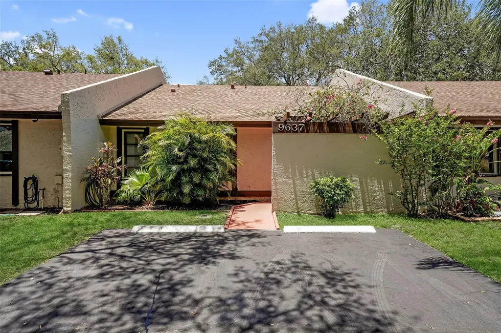 9637 NW 15th Court Pembroke Pines FL 33024