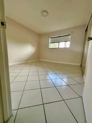 6080 NW 44th Street Lauderhill FL 33319