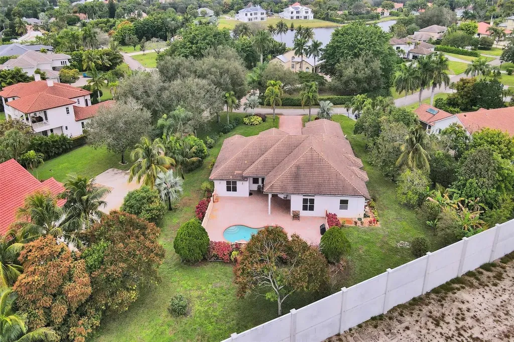 8426 Sawpine Road Delray Beach FL 33446