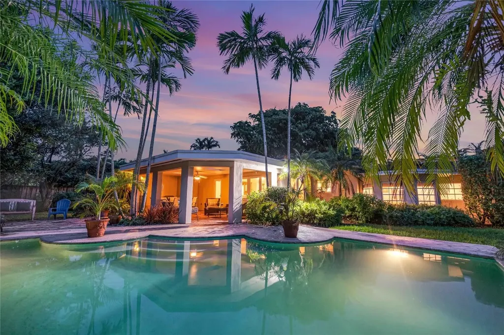 1612 E Lake Drive Fort Lauderdale FL 33316