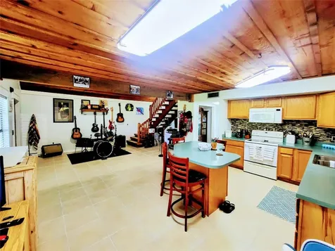 136 SW 85th Avenue Okeechobee FL 34974