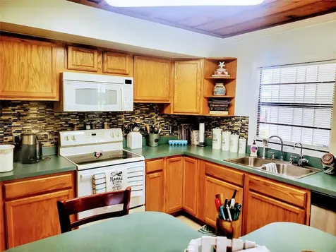 136 SW 85th Avenue Okeechobee FL 34974