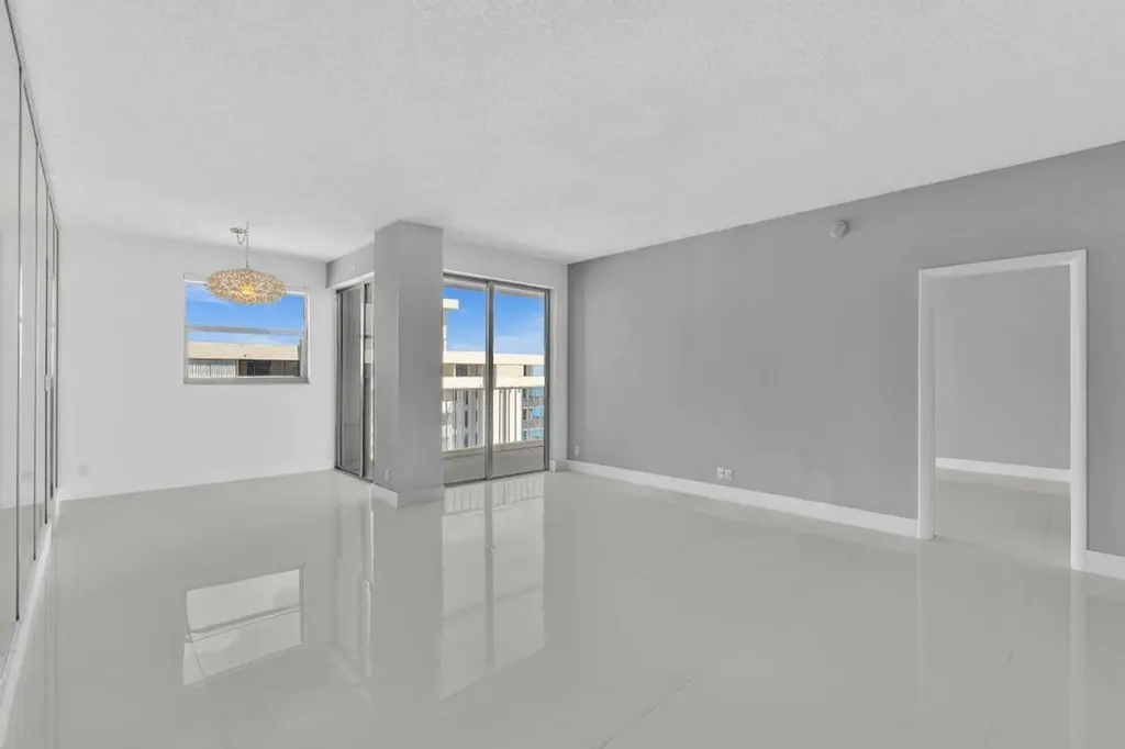 1010 S Ocean Boulevard Pompano Beach FL 33062