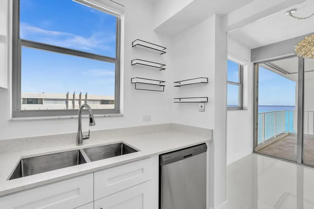 1010 S Ocean Boulevard Pompano Beach FL 33062