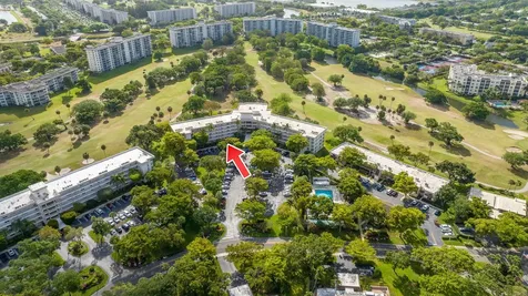 3800 Oaks Clubhouse Drive Pompano Beach FL 33069